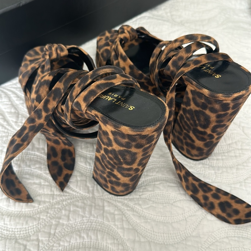 SAINT LAURENT Bianca Leopard Platform Sandals with Knot Front - Picture 6 of 6